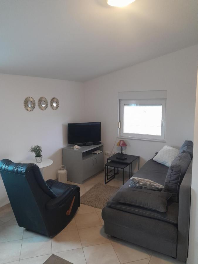 Caliente Apartments Vir B מראה חיצוני תמונה
